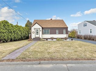 29 Wiebe Ave, Stratford, CT 06614