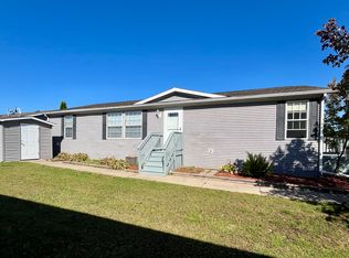 Tanglewood Village, Flat Rock, MI 48134