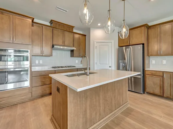 143 Parkland Dr, Pittsboro, NC 27312