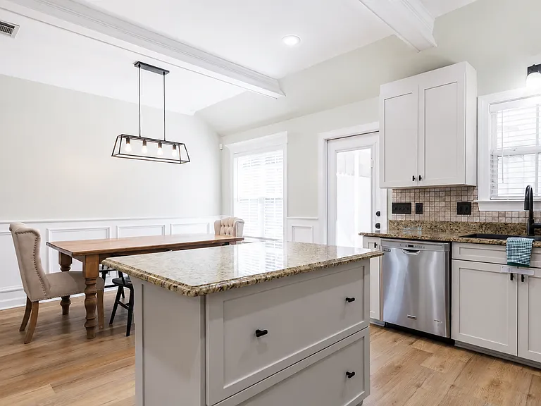 901 Sugarberry Dr — Photo 12