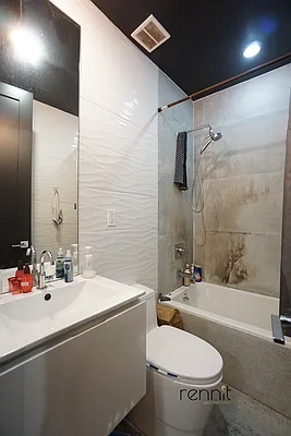 Rented by Rennit Inc. | media 35