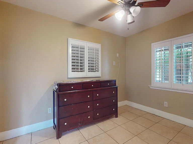4146 E McKenzie Ave — Photo 10
