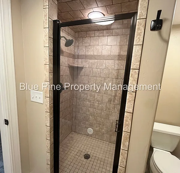 340 Chateau Dr #1 — Photo 27