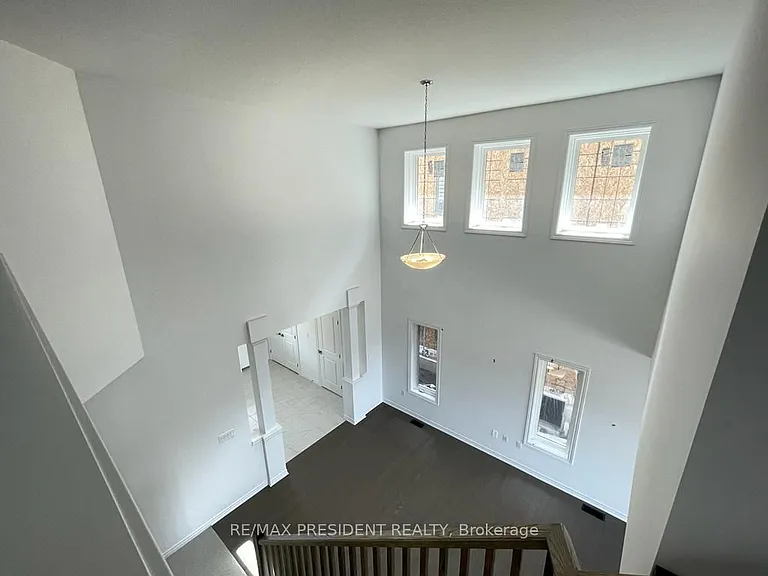 35 Whitton Dr — Photo 13