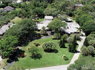 3940 NE Sugarhill Ave, Jensen Beach, FL 34957