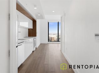 224 E 135th St #1906S, Bronx, NY 10451