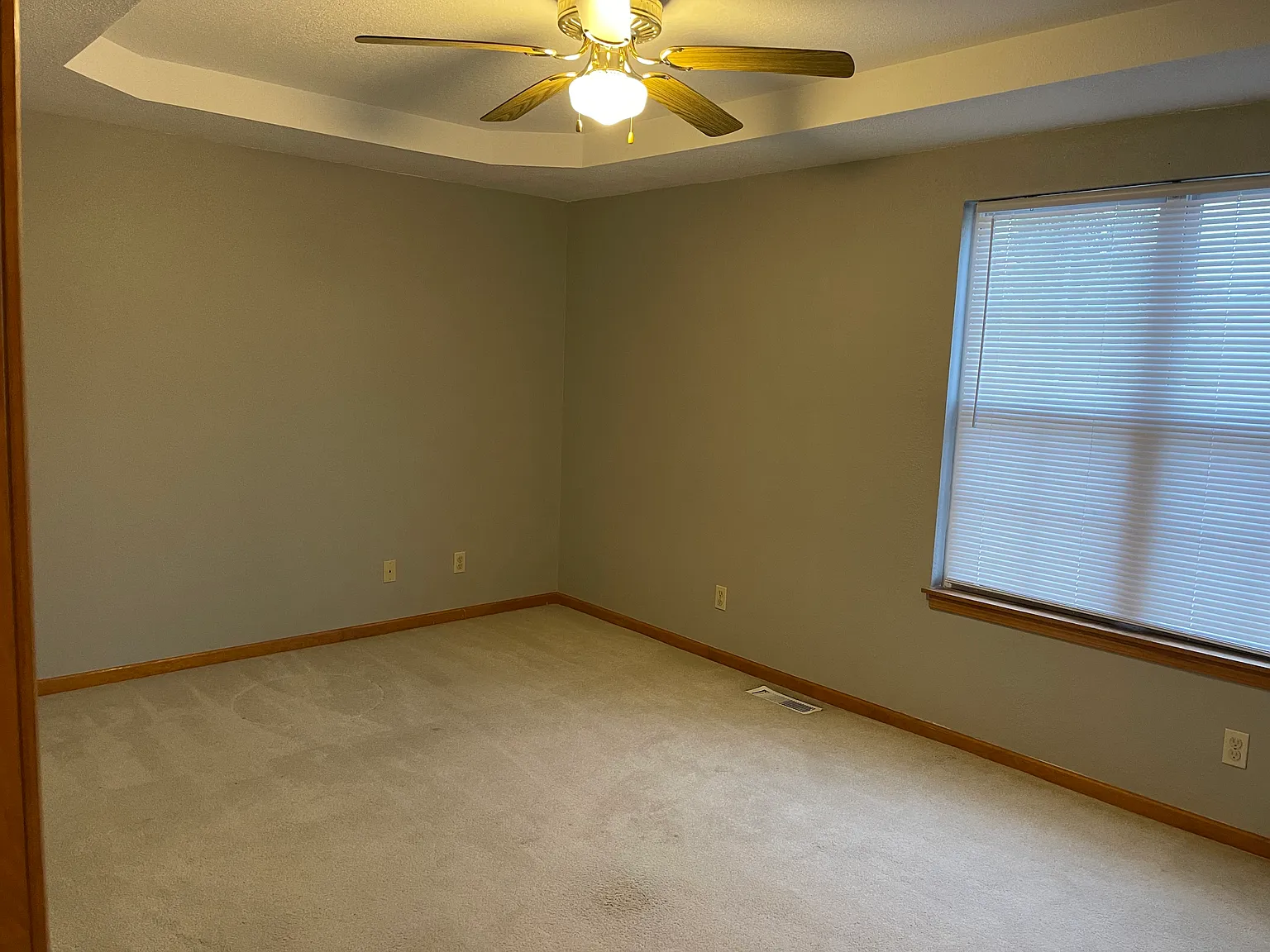 2 bed, 1097 sqft, $1,400 — Photo 4
