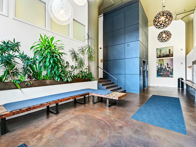 1314 NW Irving St #612 — Photo 3