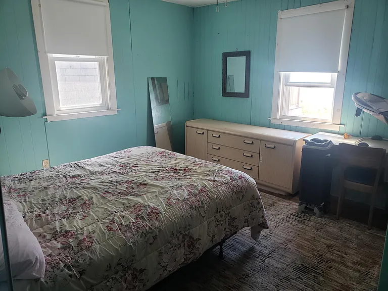 178 Beach Ave — Photo 12