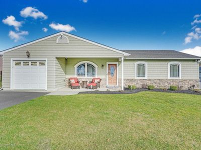 43 Lorelei Dr, Howell, NJ, 07731