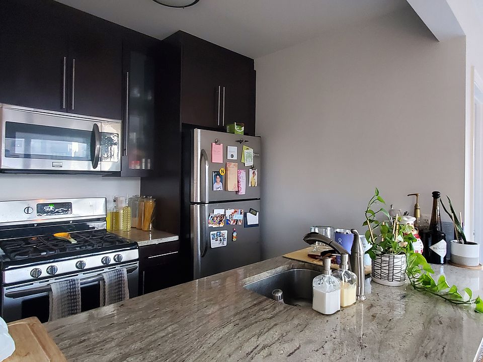 2902 Newtown Ave Astoria NY Zillow