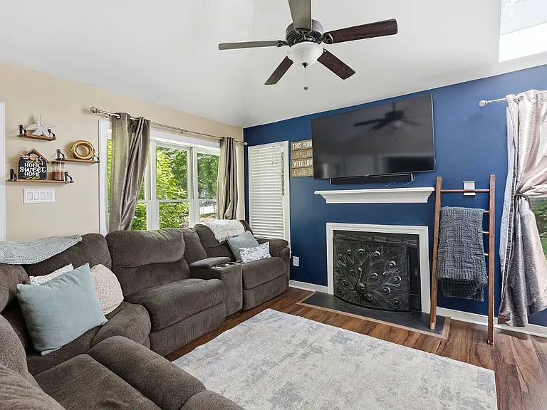 5613 Woods Walk Rd — Photo 12