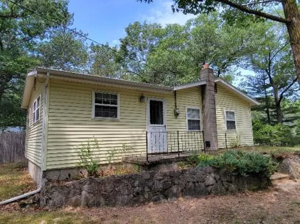 5765 Port Austin Rd, Caseville, MI 48725