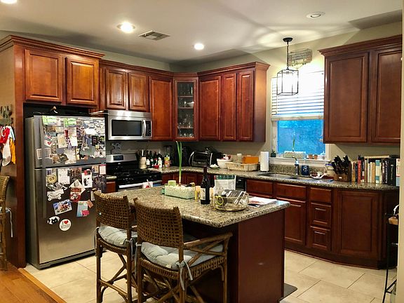 4th image of 5840 Milne Blvd