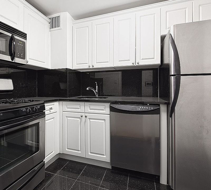 1st image of 305 E 86th St #6D
