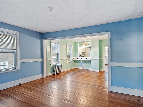 3rd image of 51-53 Smith St
