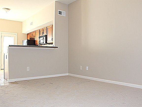 4th image of 1209 Ash Ridge Dr Unit A