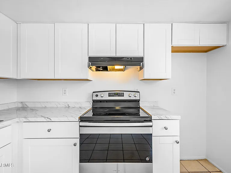 15601 N 27th St #46 — Photo 9