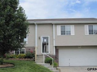 11862 Newport Ave, Omaha, NE 68164