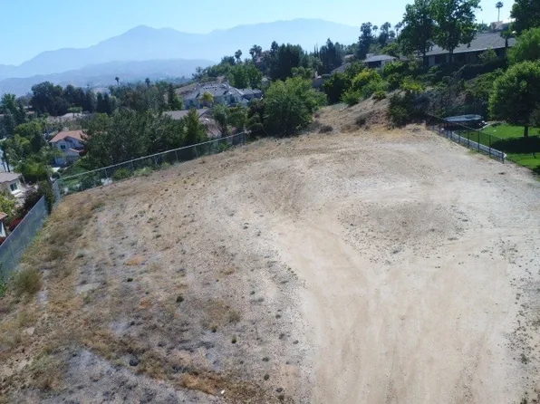 1724 Allison Way, Redlands, CA 92373