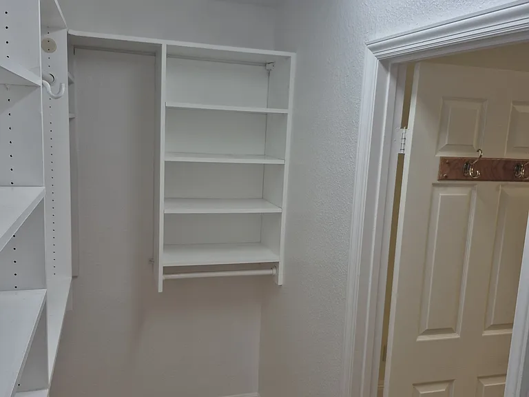 4262 Caminito Pintoresco — Photo 15