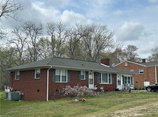 6631 Turnpike Rd, Archdale, NC 27263