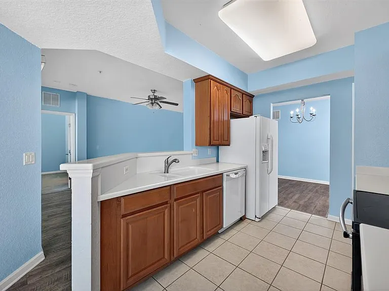 8352 Quimby Cir — Photo 8