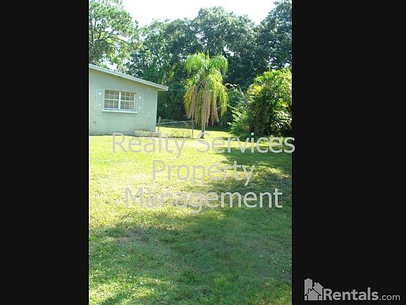 3rd image of 4457 Greenwood Ave
