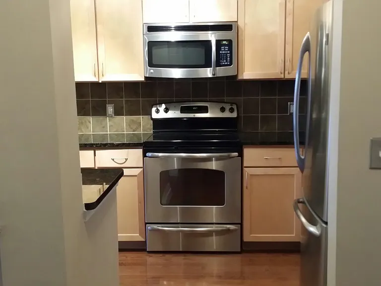 3000 Vanderbilt Pl #231 — Photo 22