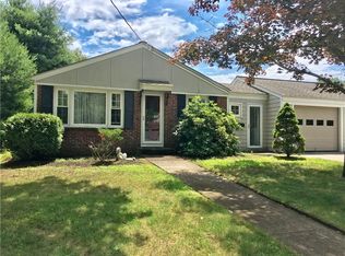 30 Rutherford Ave, Warwick, RI 02886
