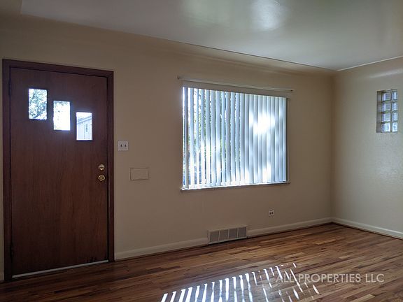 Living room 1_04262023