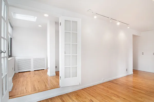 Rented by WAM Partners - William Moses Co. | media 12