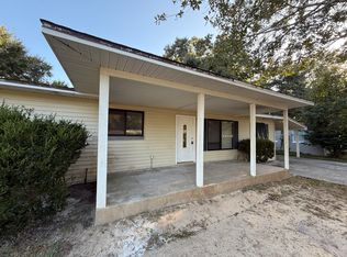 907 Cranbrook Ave, Pensacola, FL 32505