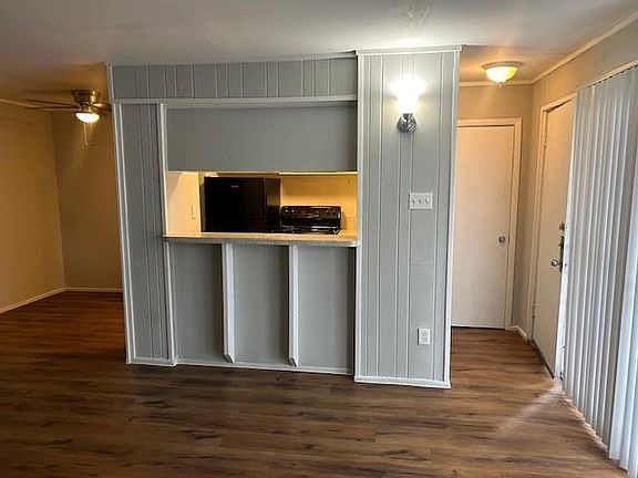 2nd image of 1000 Heights Blvd APT 3