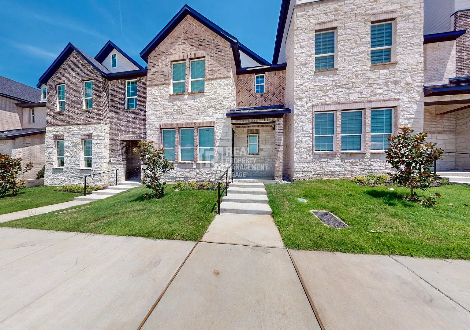 Modern and updated 3 bedroom Home for Rent in Irving! — Photo 1