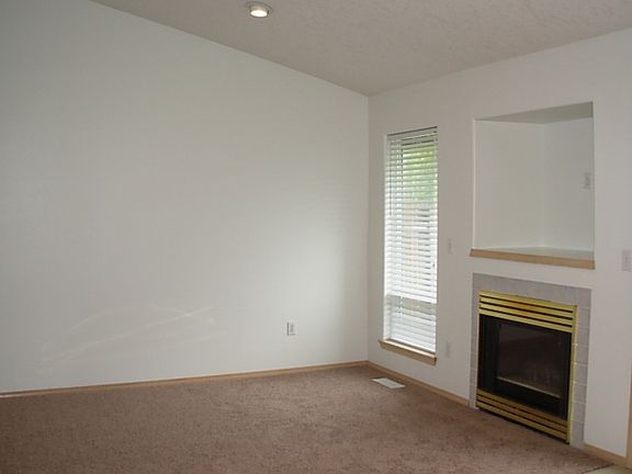 3rd image of 154 SE 29th Ave