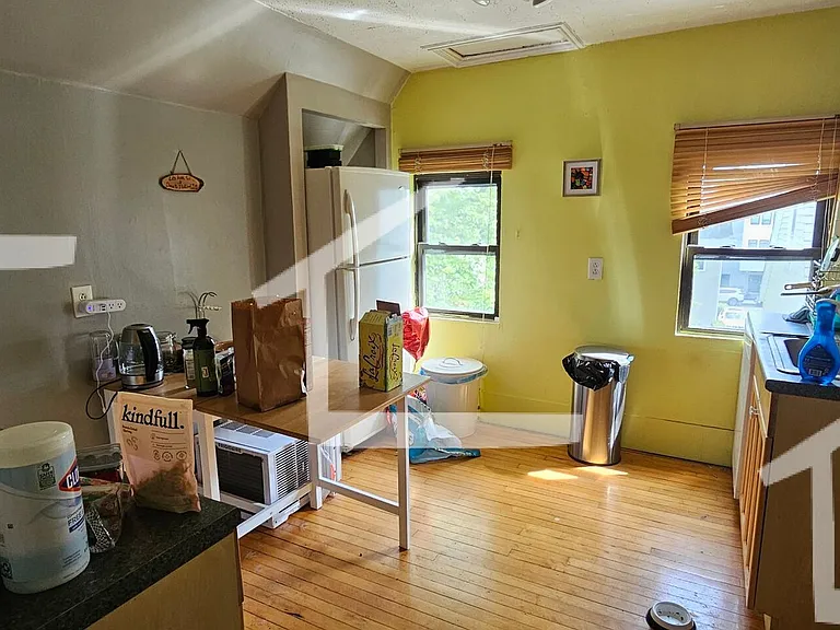 3 Aldie St #1 — Photo 6