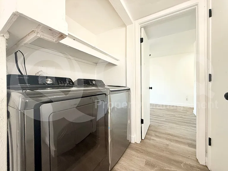 2801 E Marconi Ave #101 — Photo 8