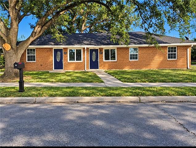 1st image of 4803 Rhodes Dr