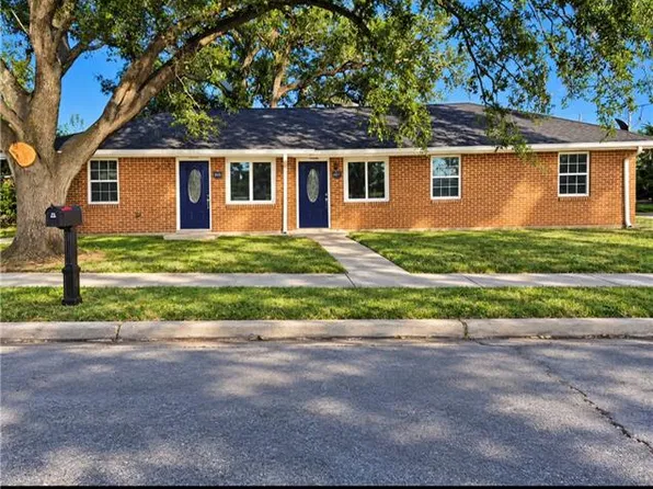 4803 Rhodes Dr, New Orleans, LA 70126