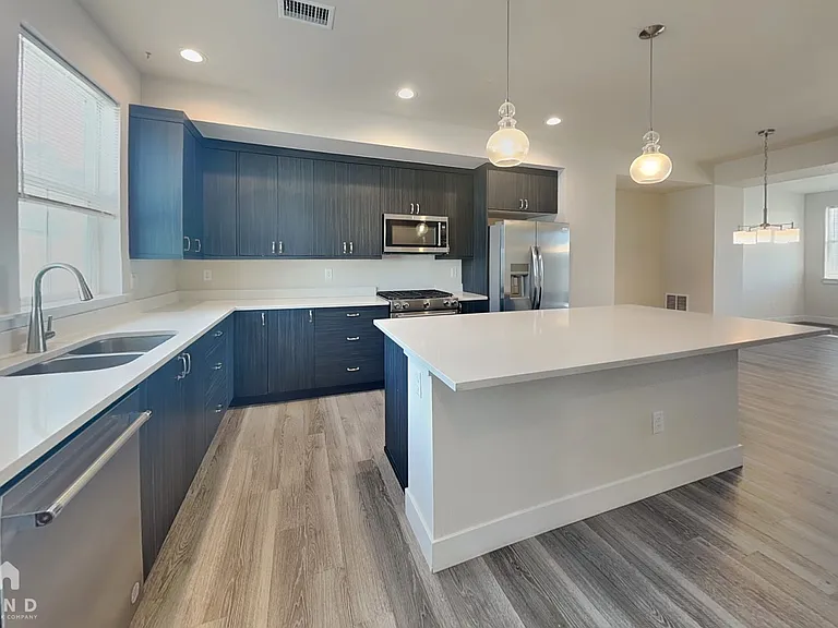 10328 Milwaukee Cir — Photo 6