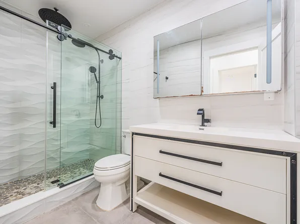 18-22 Astoria Park South image 7 of 16