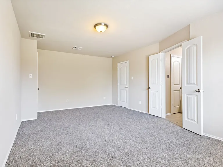 1533 Redbridge Dr — Photo 15