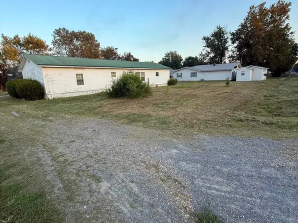 39980 Bernard Rd, Malden, MO 63863