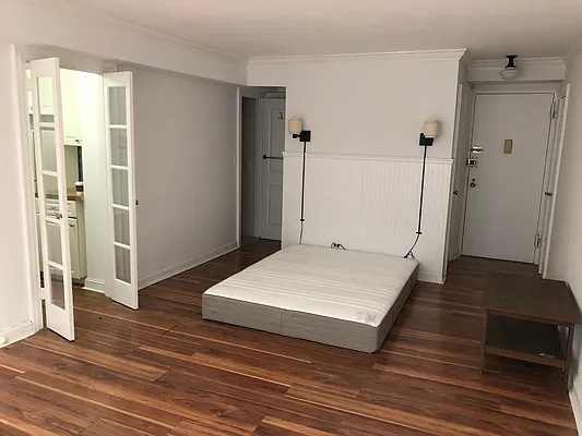 Rented by Compass | media 6