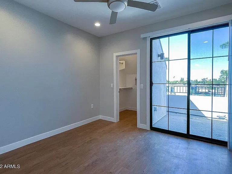 3215 E Flower St #13 — Photo 53