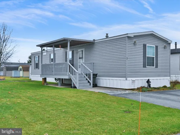 51 Penn Valley Vlg, Lititz, PA 17543