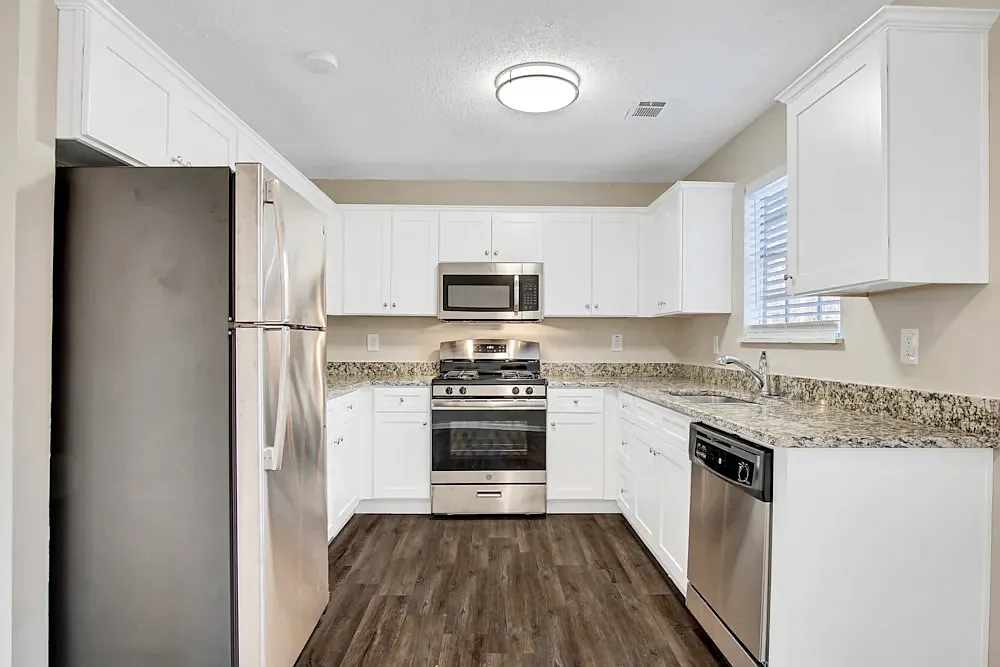 4235 Bellehurst Ln — Photo 3
