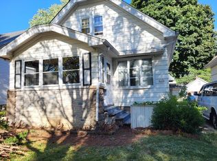 2178 S 83rd St, West Allis, WI 53219