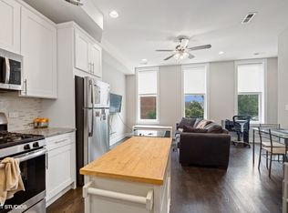 1422 W Chestnut St APT 2F, Chicago, IL 60642